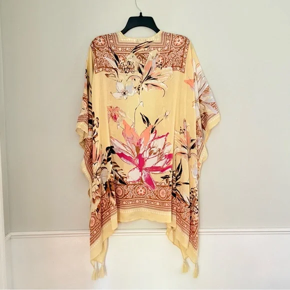 Nine West Floral Kimono Soft Earth Colors Floral Women’s One Size NWT - Picture 3 of 3